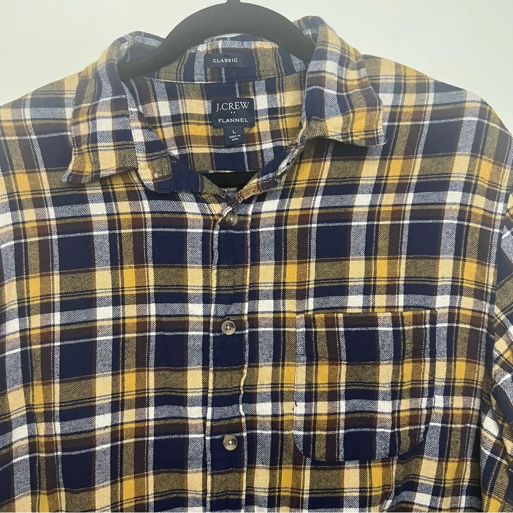 J. Crew Men's Flannel Shirt Bundle - 2 Classic Fit Plaid Shirts‎ Size Large